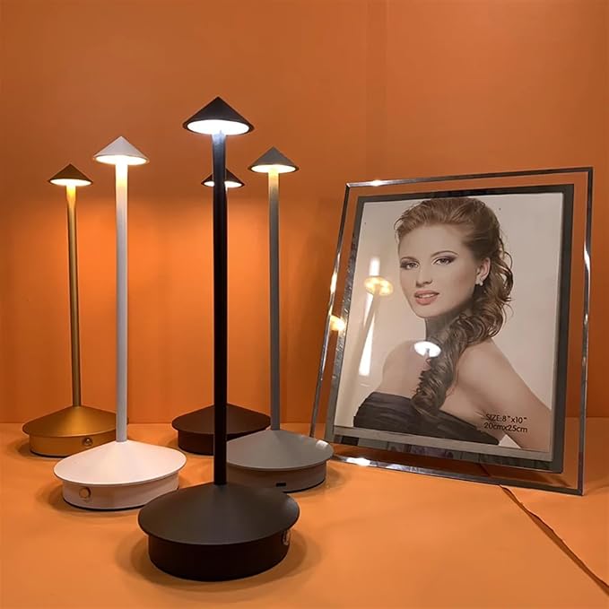Lampe de table conique Jaellea