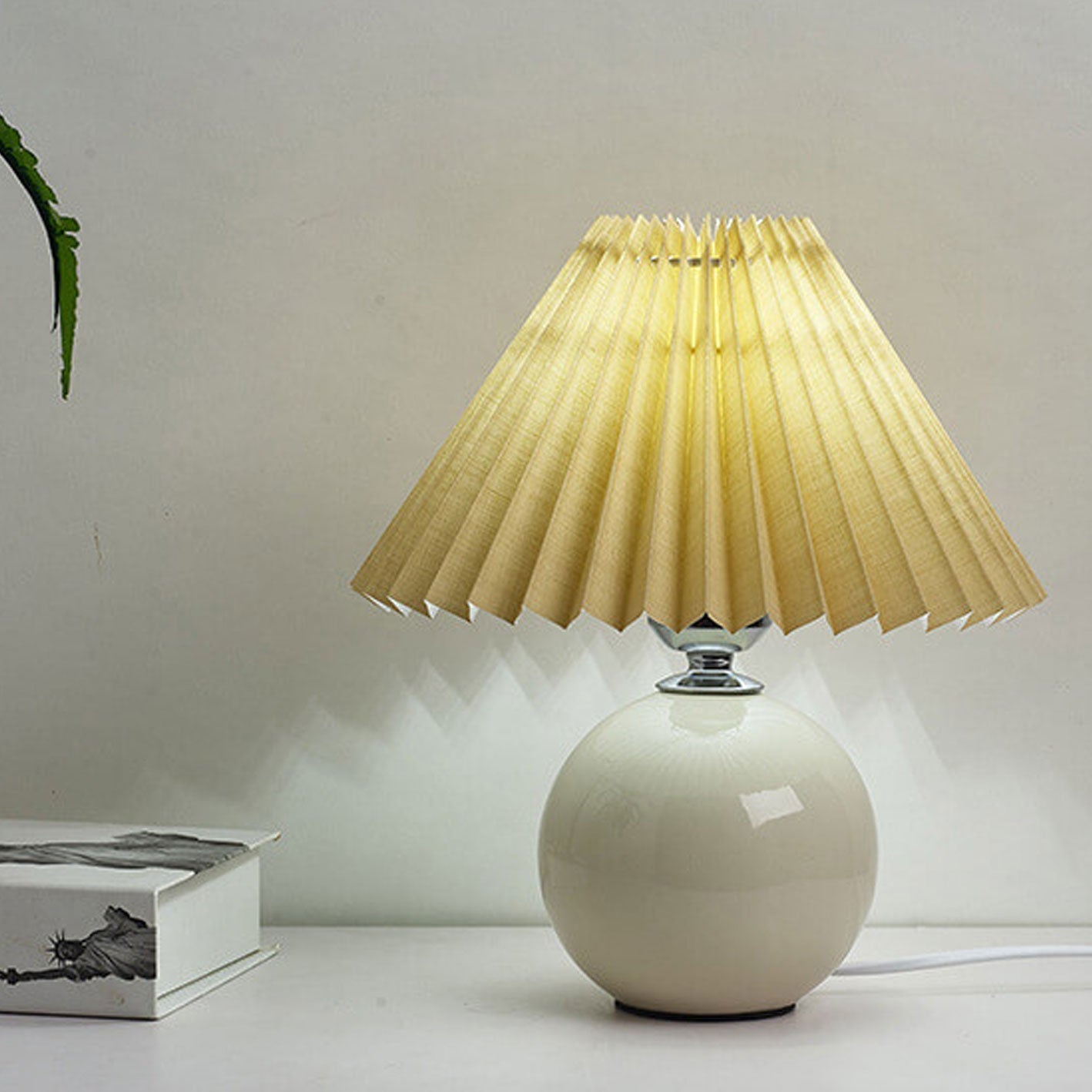 Lampe de table plissée Haionoris