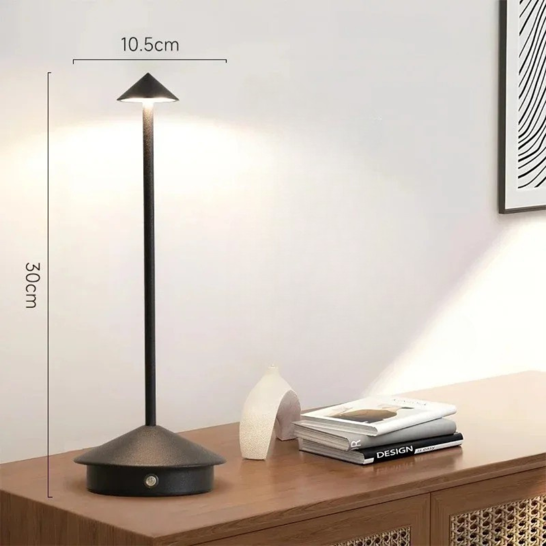 Lampe de table conique Jaellea