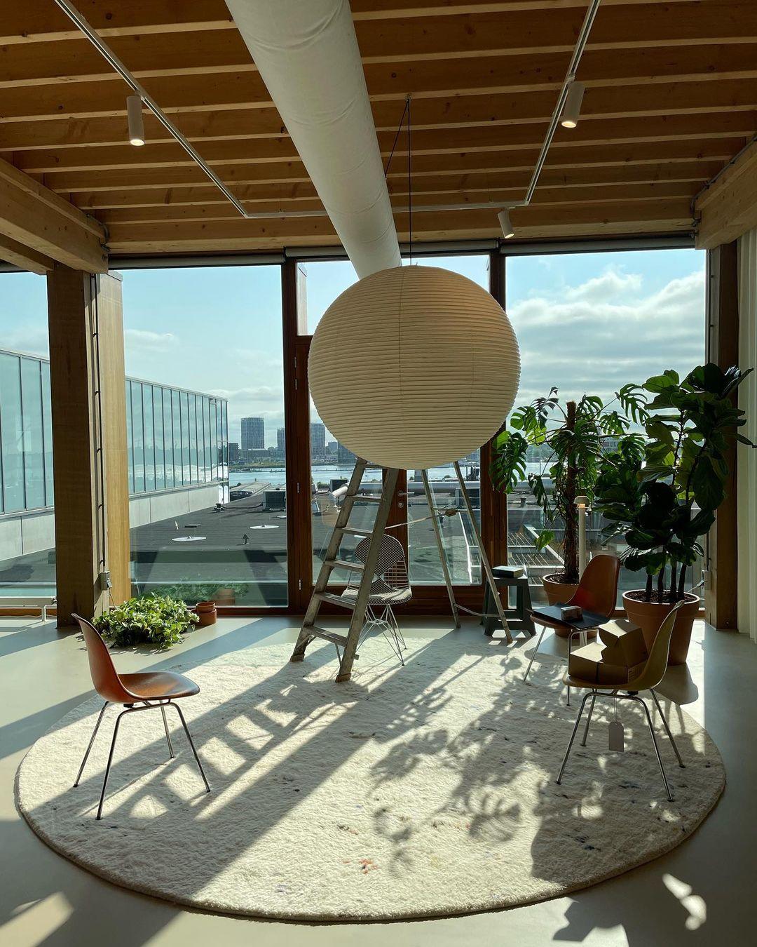 Suspension globe Seldorovia