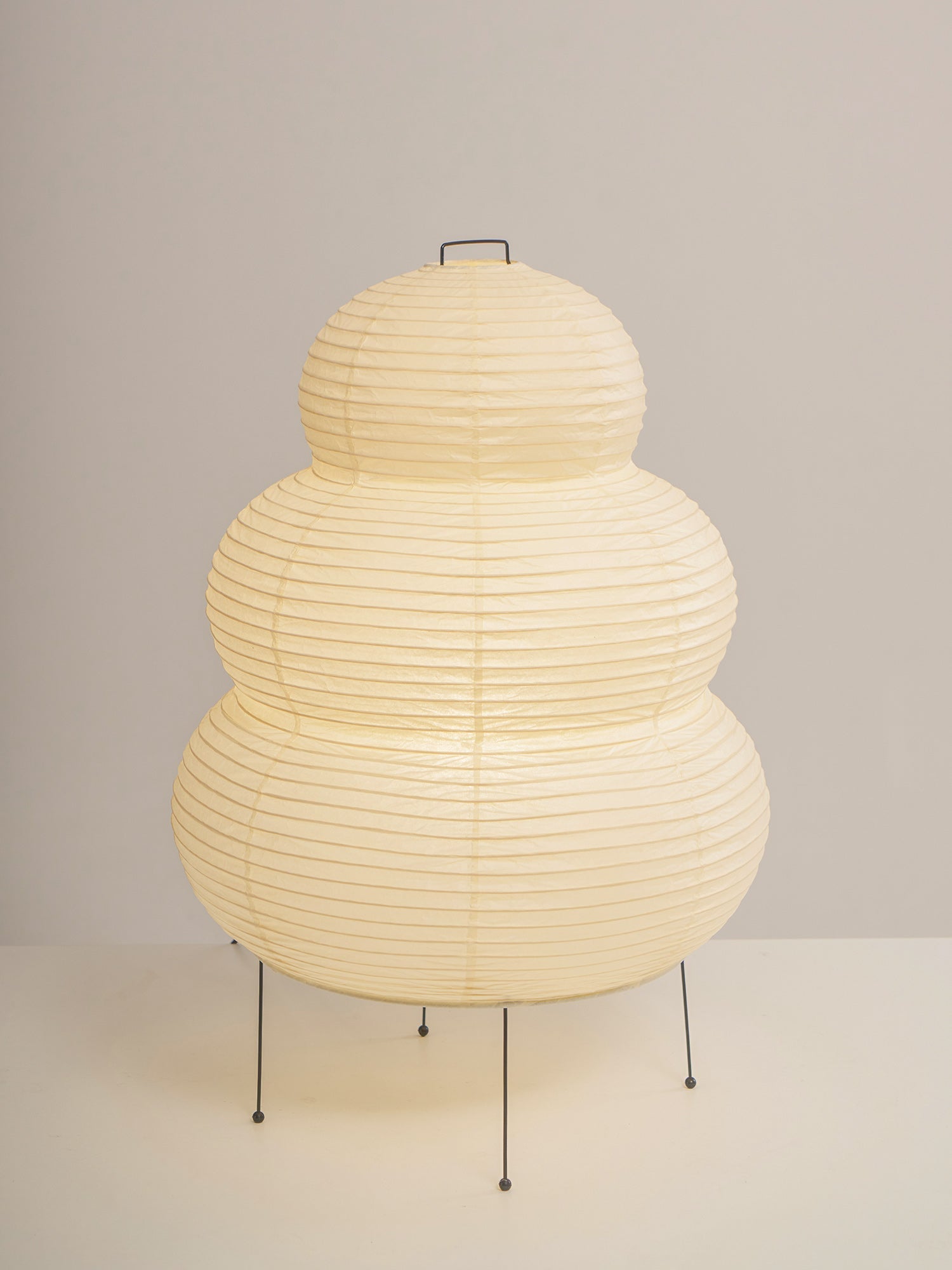 Lampe de table japonaise Pélvionalis