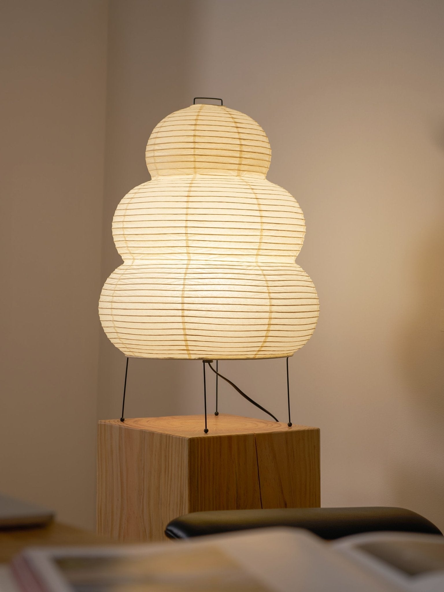 Lampe de table japonaise Pélvionalis