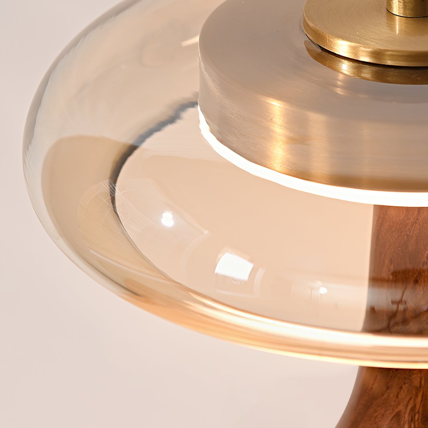 Lampe de table sculpturale Beiris
