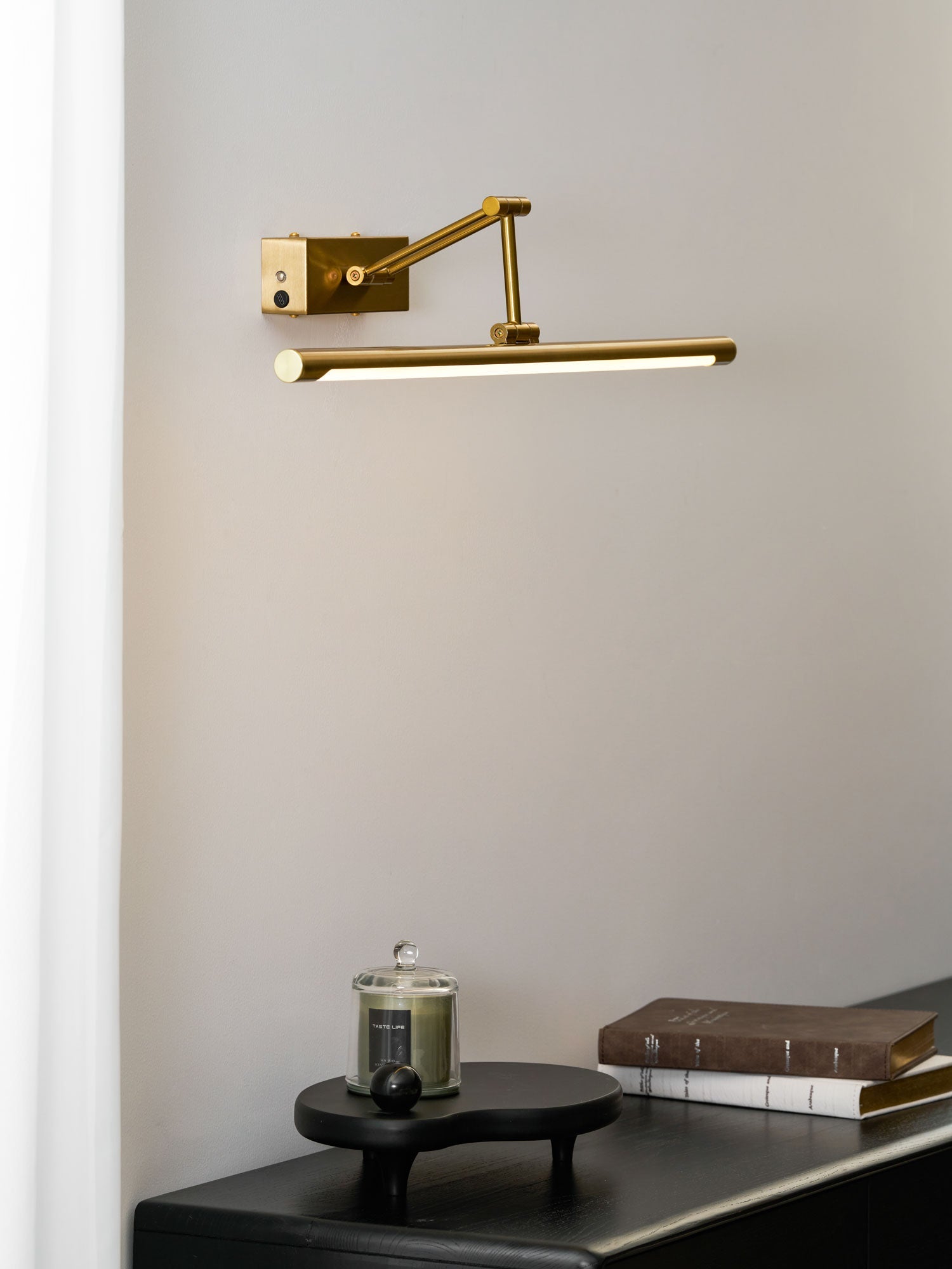 Applique murale linéaire Deluxvielle