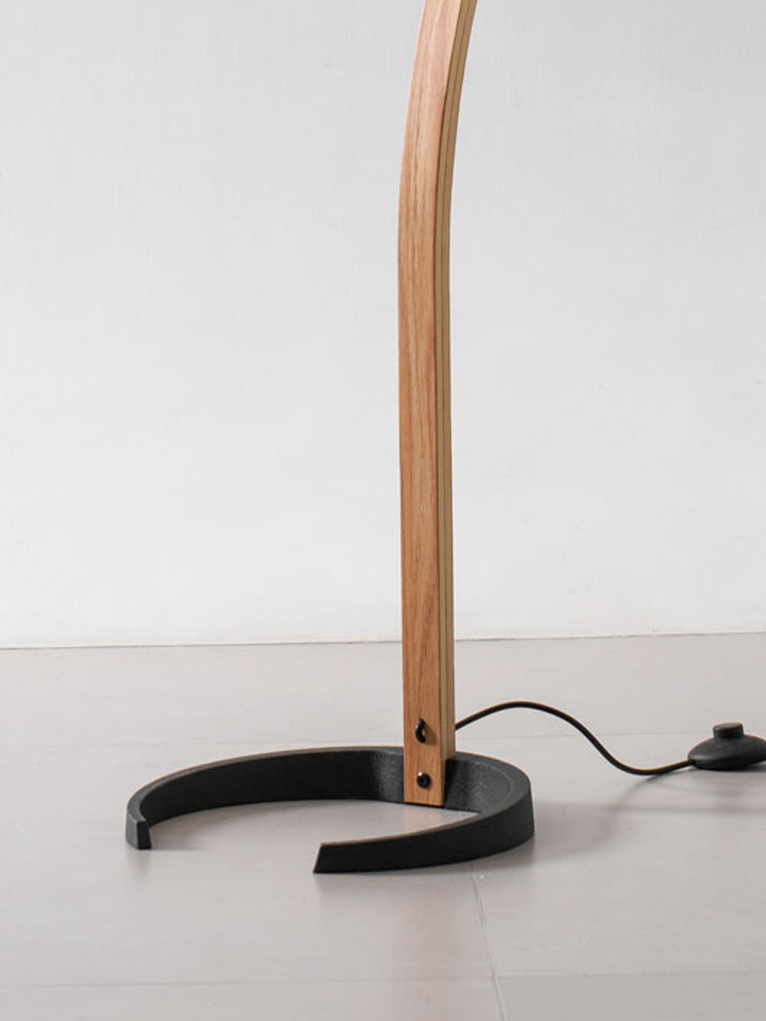 Lampadaire scandinave Roeléco