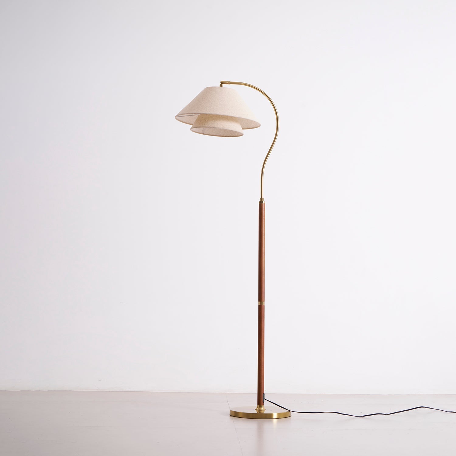 Lampadaire moderne Dorellévia