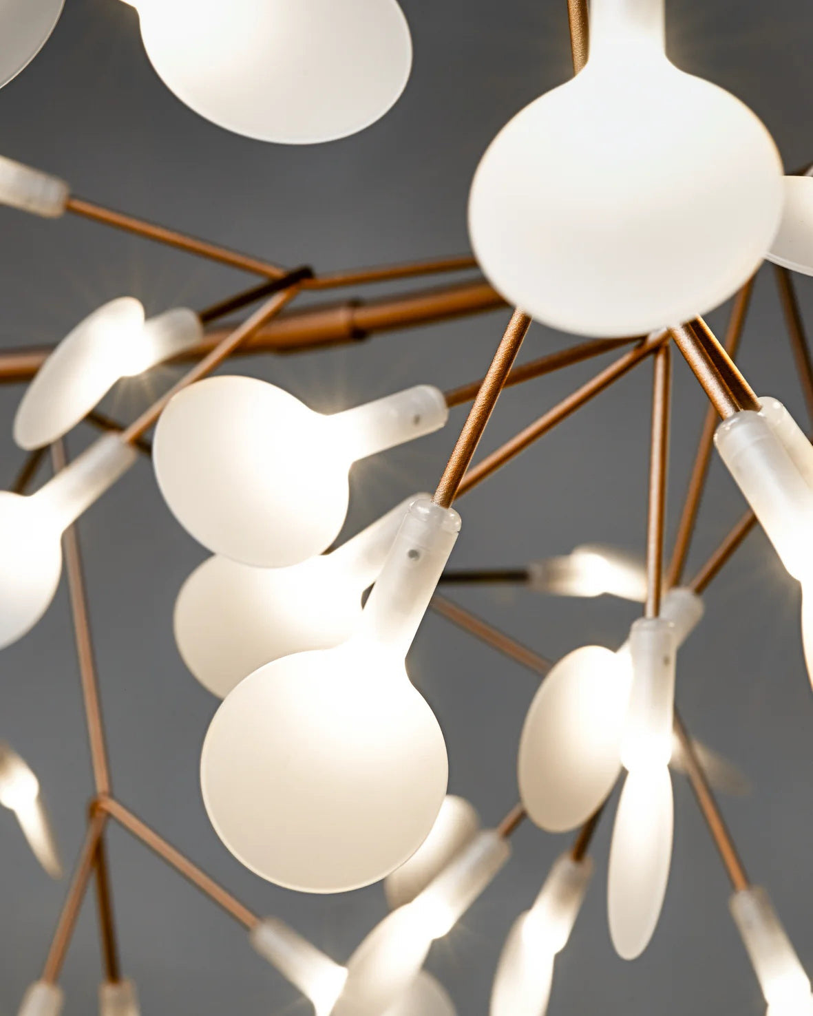 Lustre sculptural Iloreux