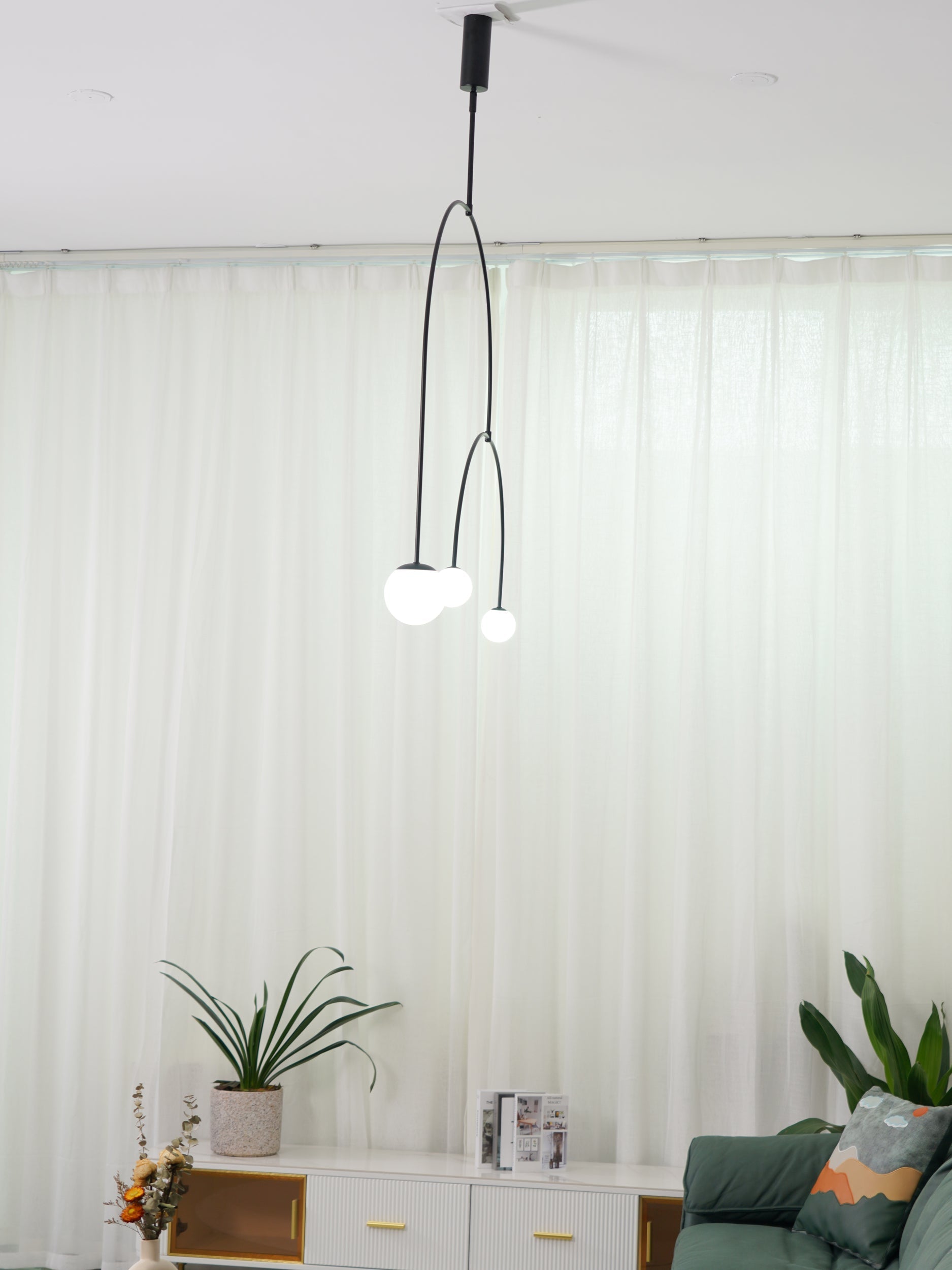 Lustre minimaliste Sezoveux