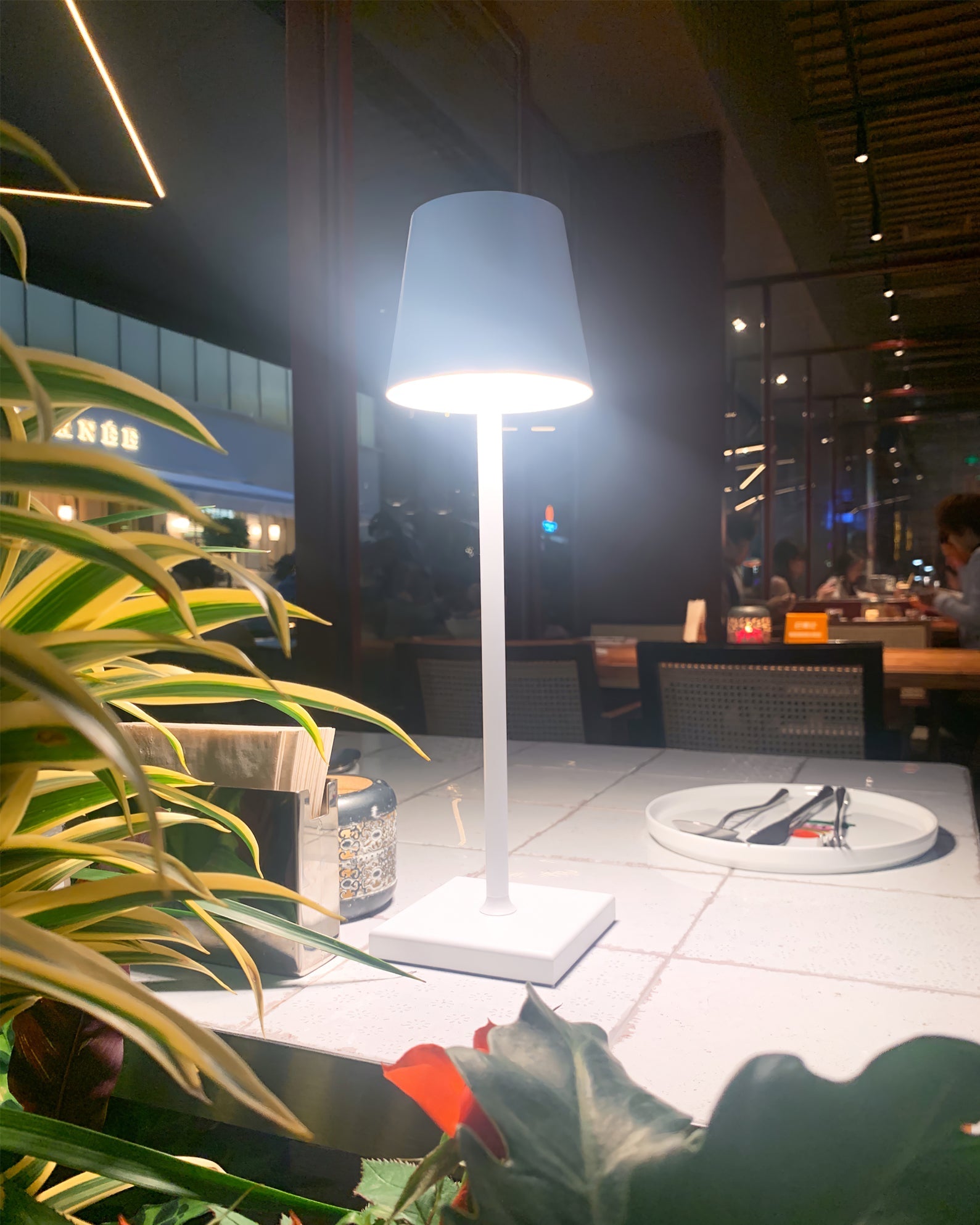 Lampe de table portable Melbelionne