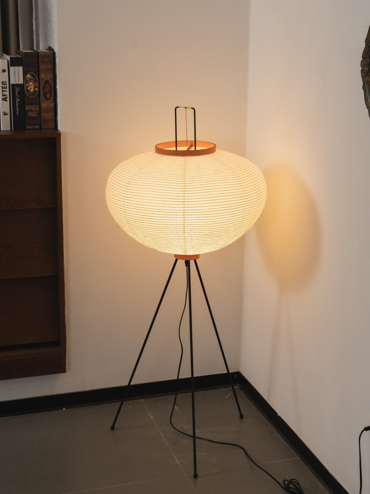 Lampadaire sculptural Taellella