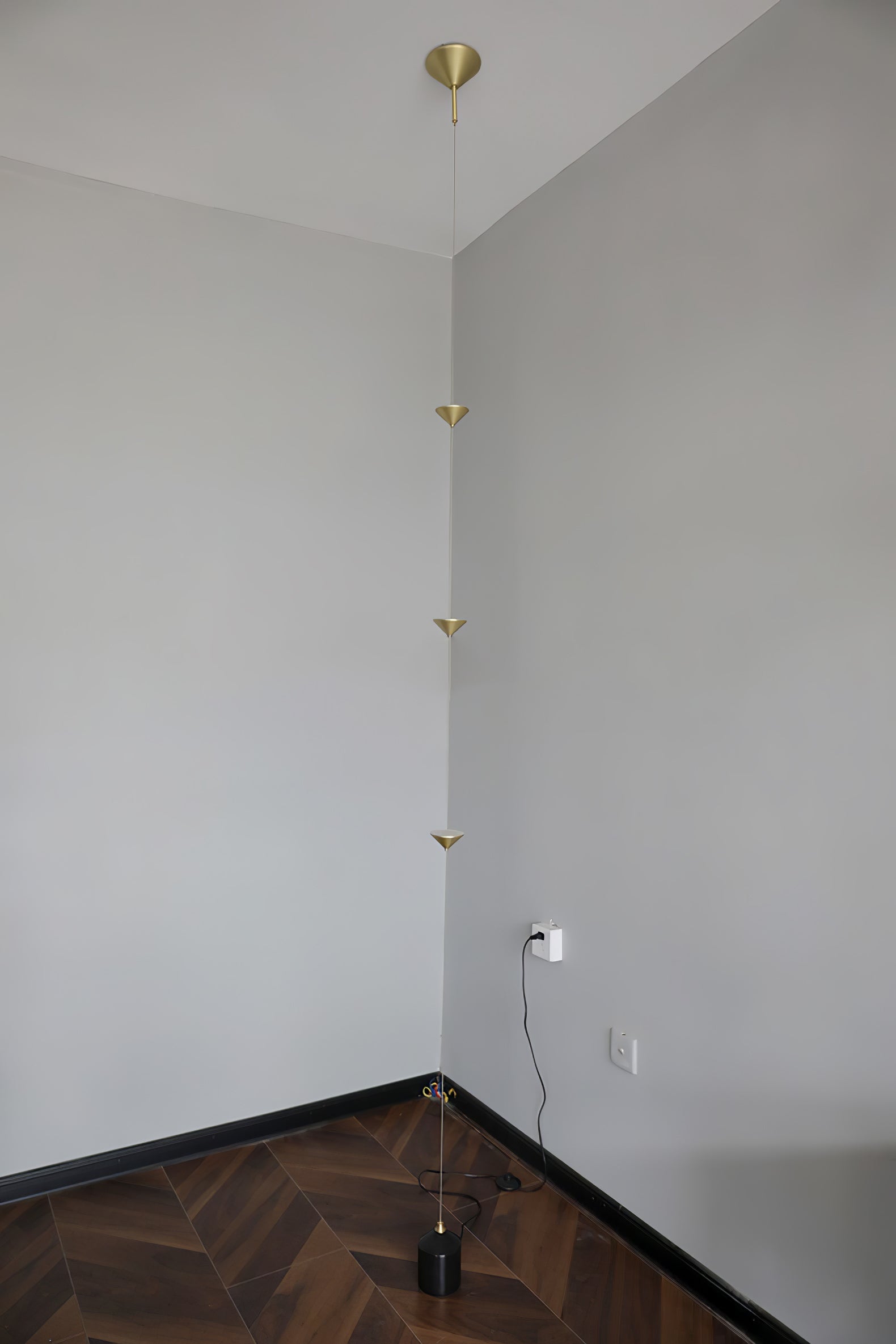 Lampadaire linéaire Marinico