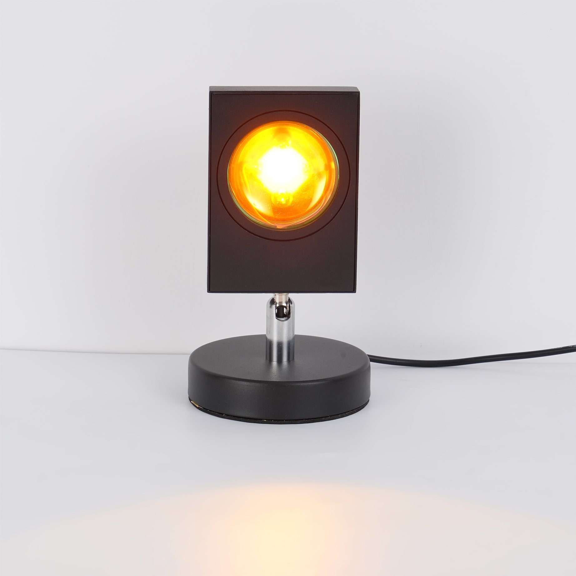 Lampe de table compacte Caanaris