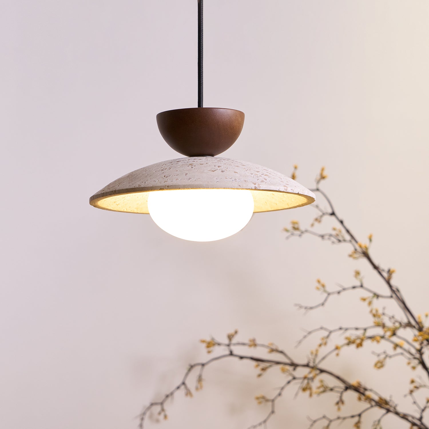 Suspension minimaliste Ilvelelle