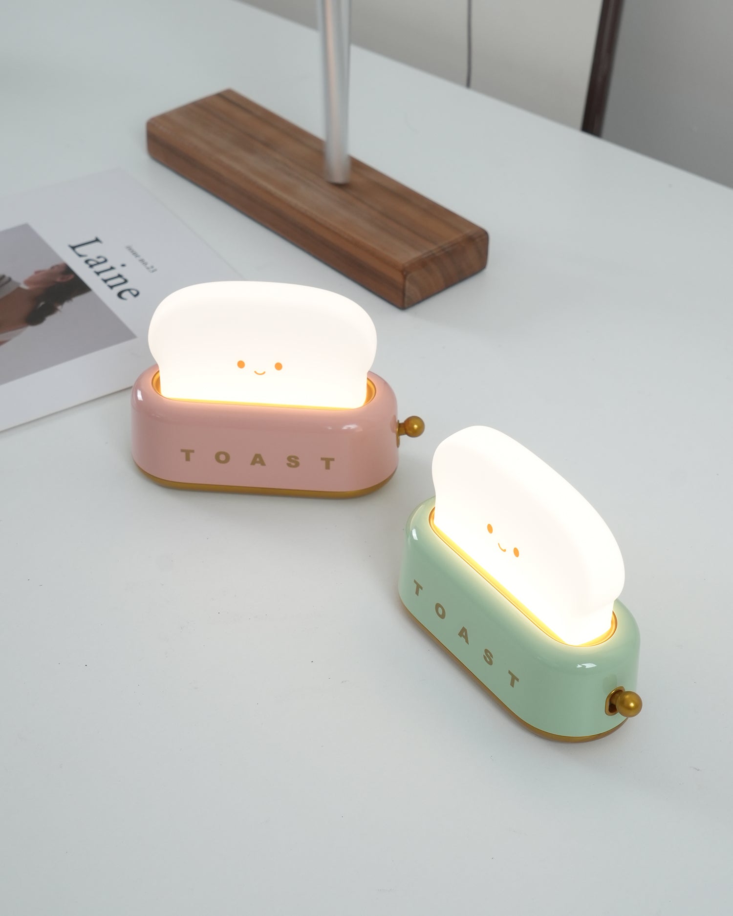 Lampe de table rétro Cerenia de TOASTER