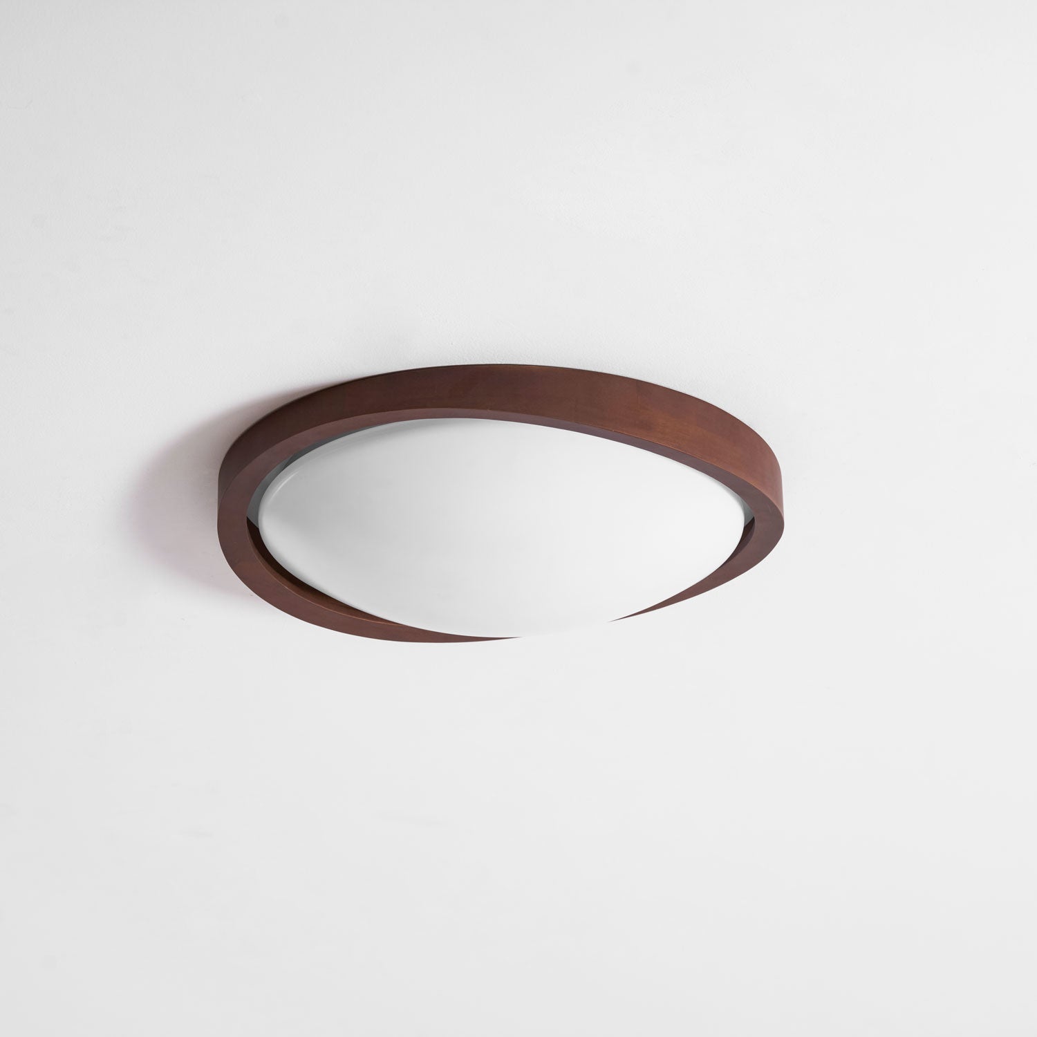Plafonnier minimaliste Navravina
