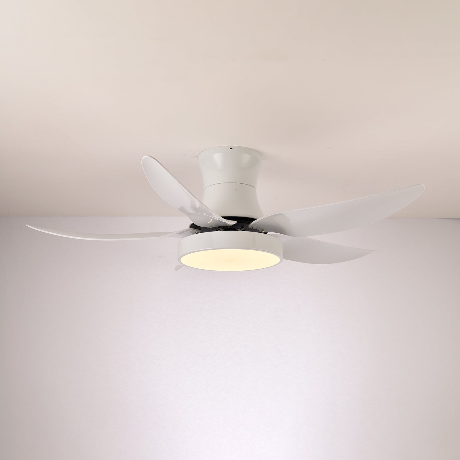 Plafonnier ventilateur moderne Veerira