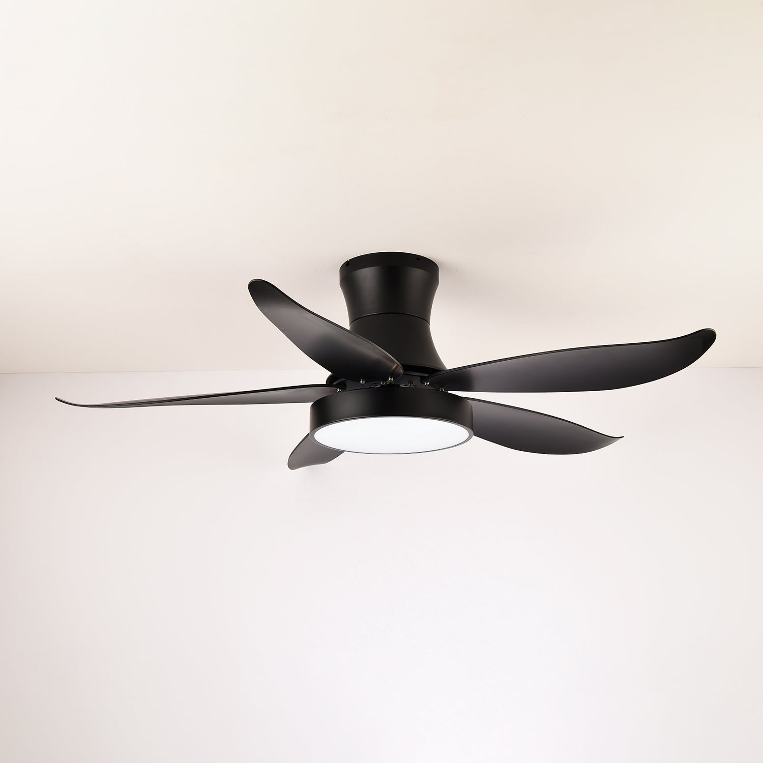 Plafonnier ventilateur moderne Veerira