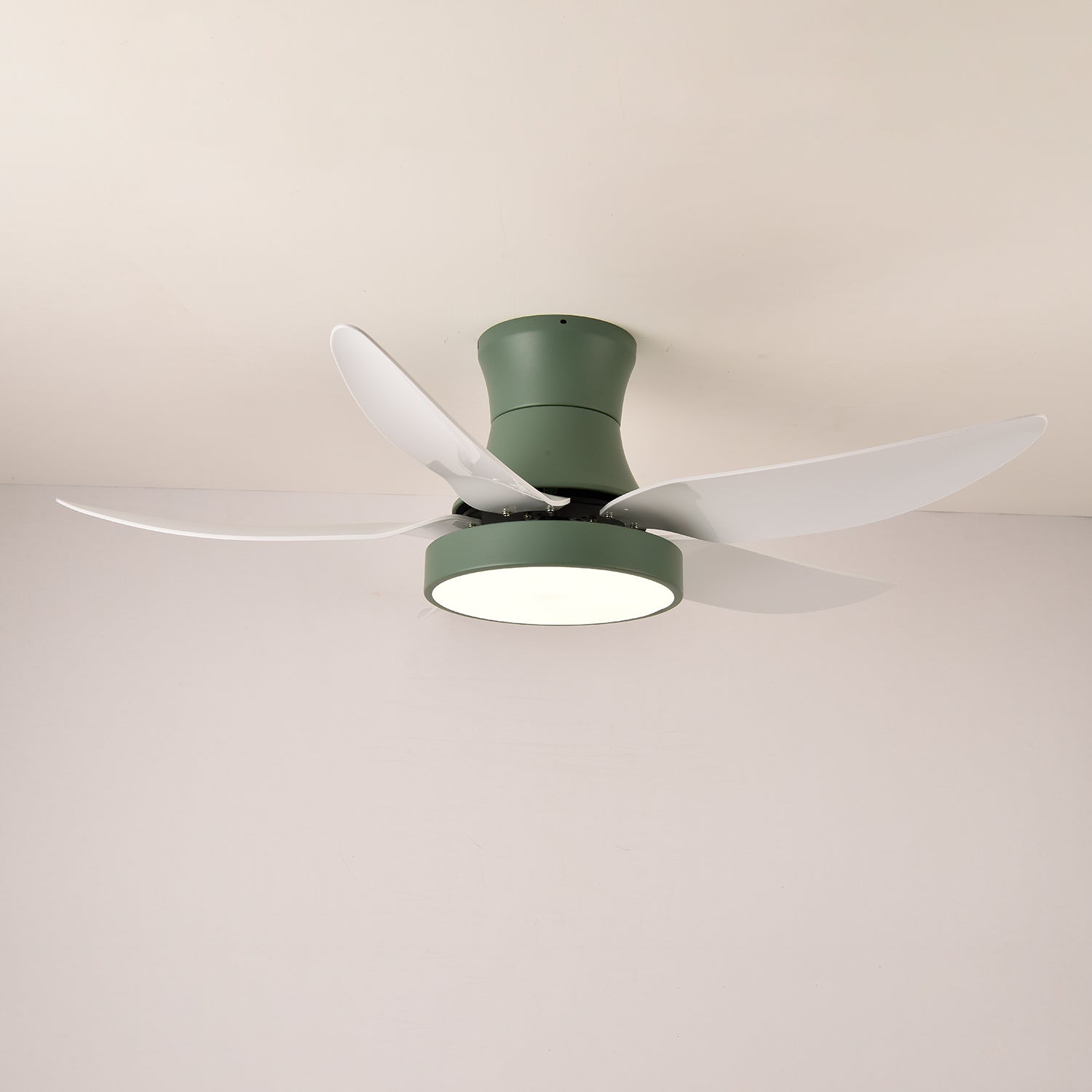Plafonnier ventilateur moderne Veerira