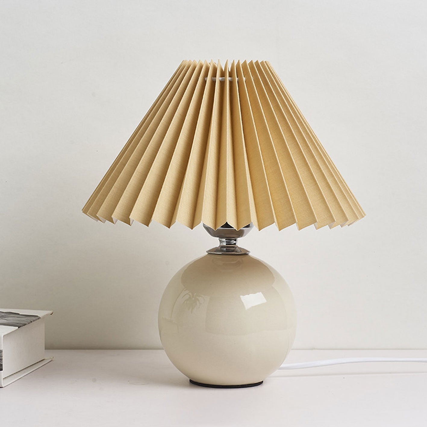Lampe de table plissée Haionoris