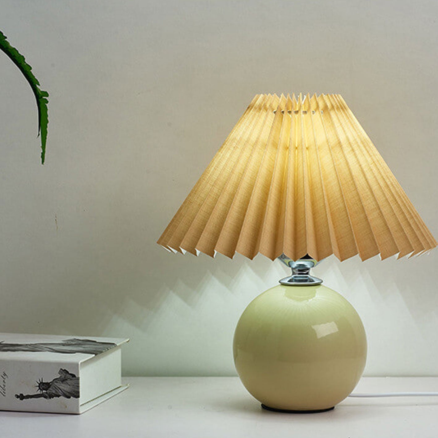Lampe de table plissée Haionoris