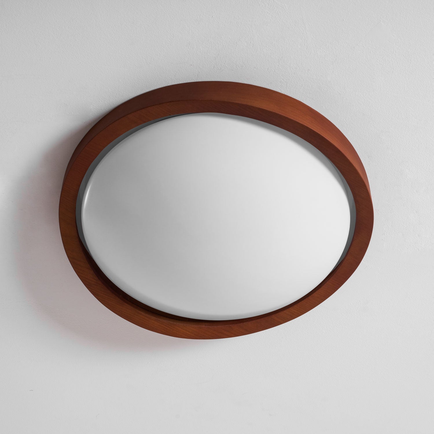 Plafonnier minimaliste Navravina