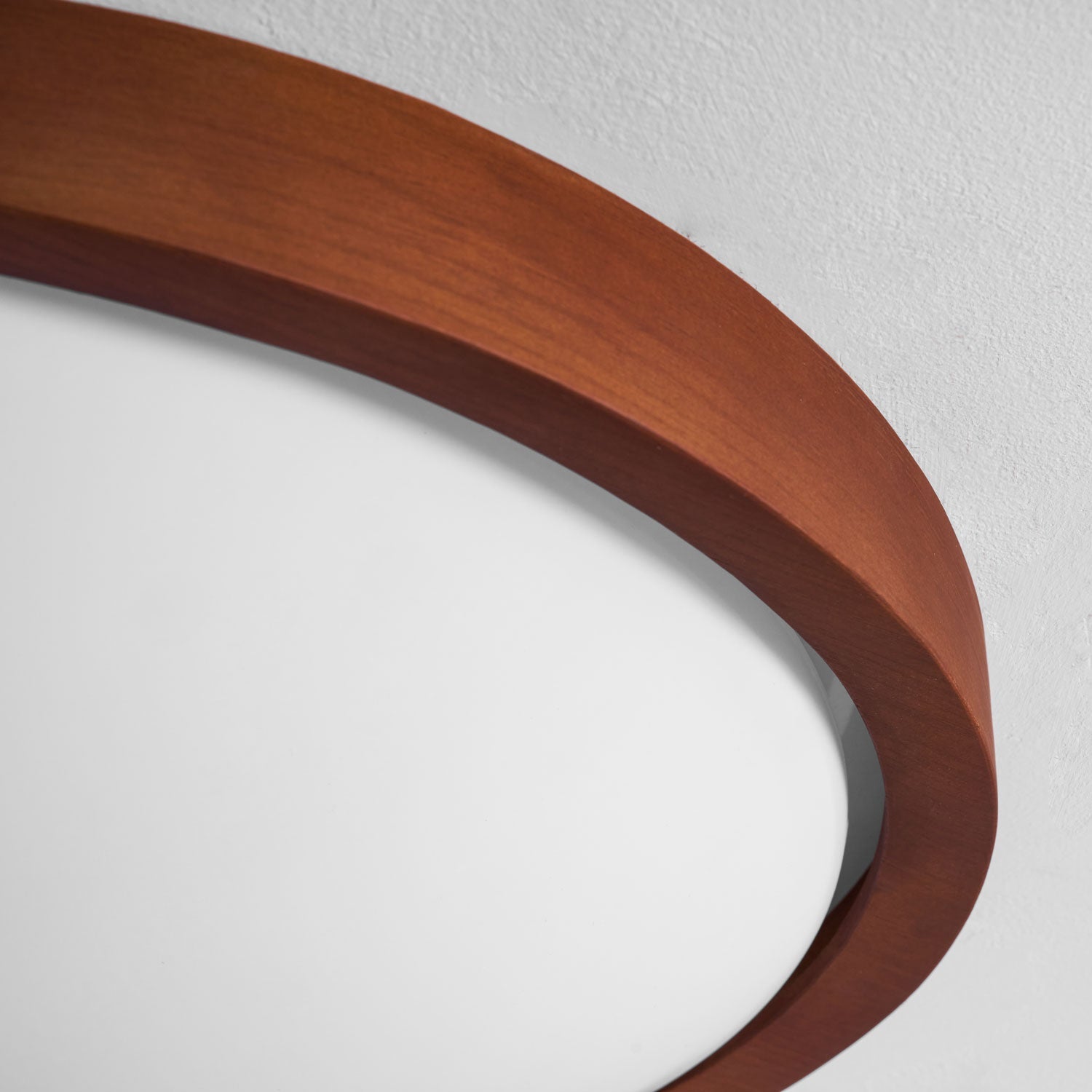 Plafonnier minimaliste Navravina