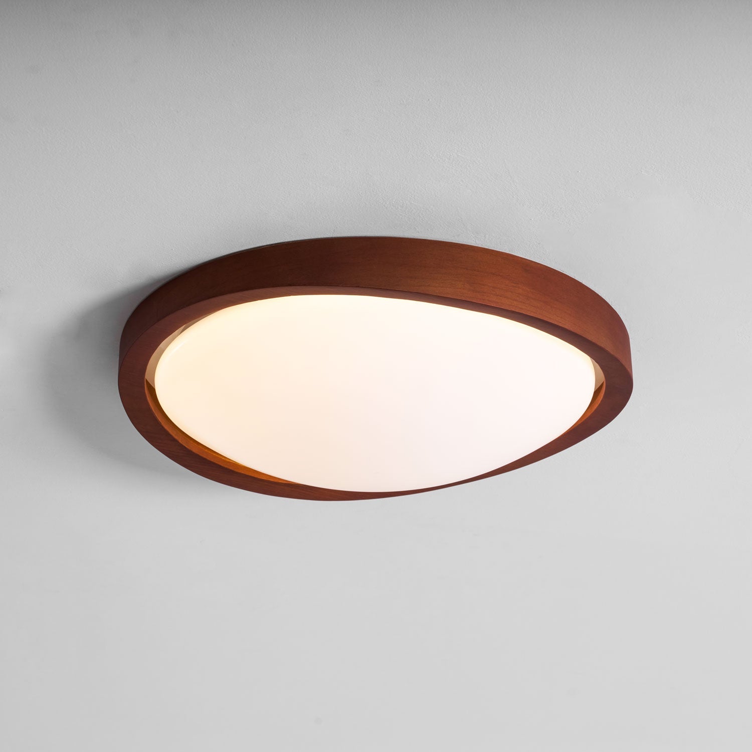 Plafonnier minimaliste Navravina