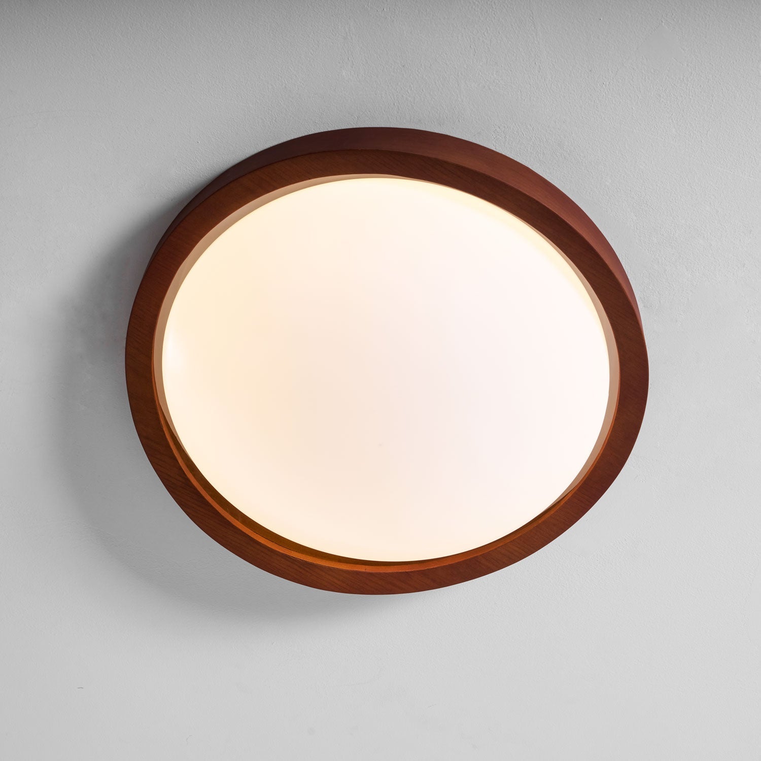 Plafonnier minimaliste Navravina