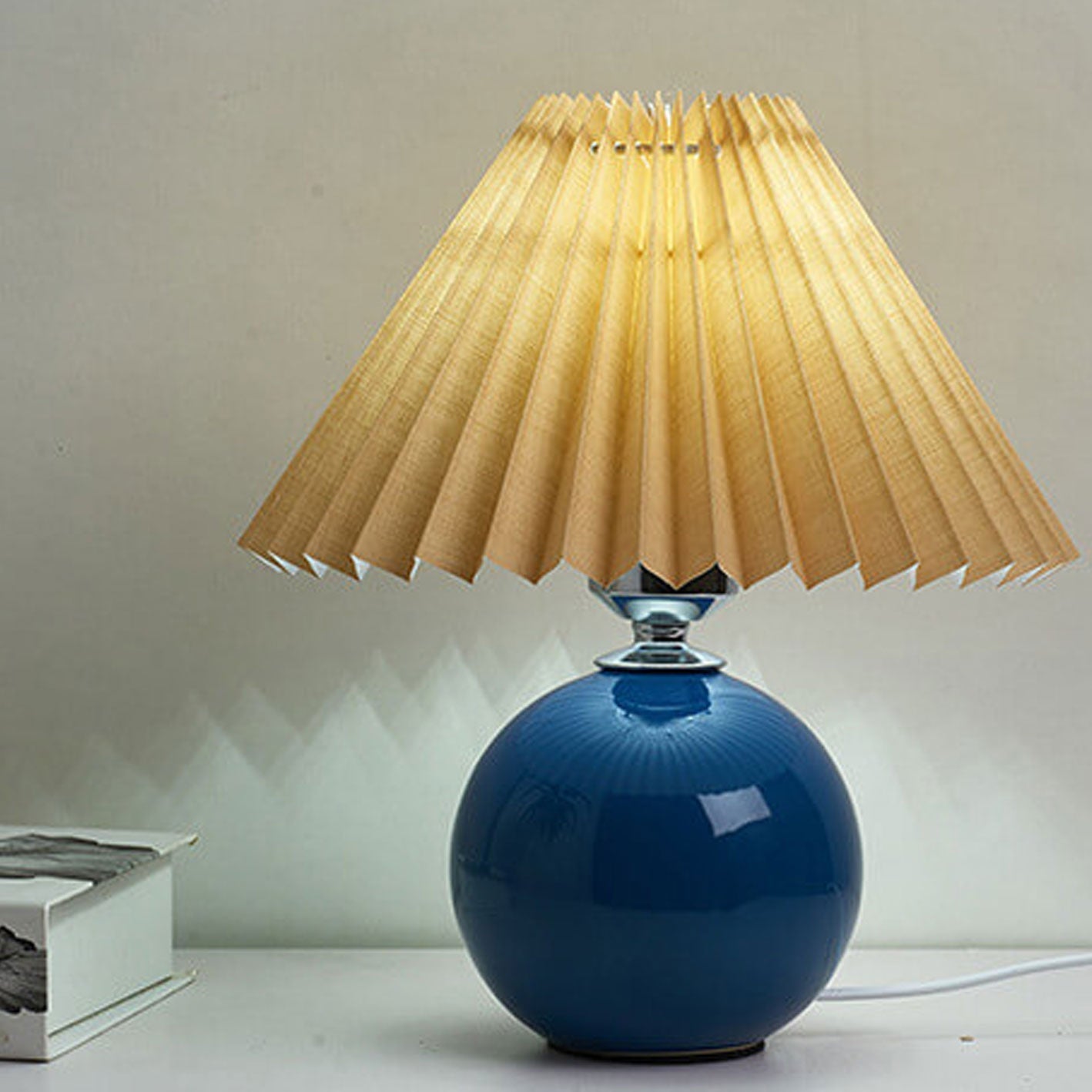 Lampe de table plissée Haionoris