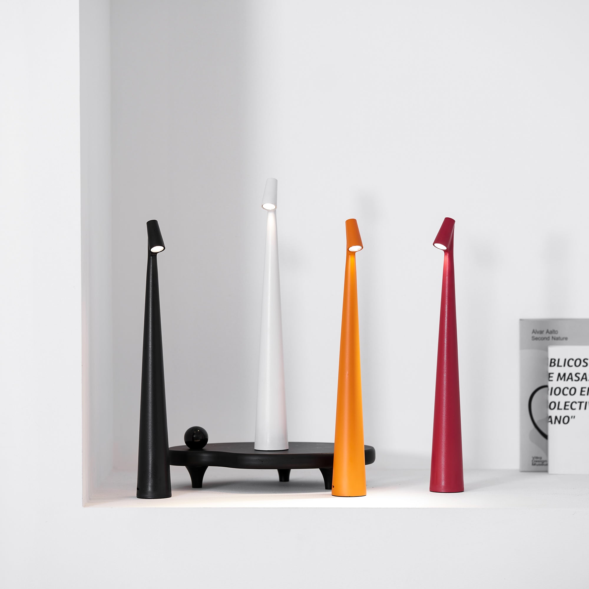 Lampe de table fine Seion