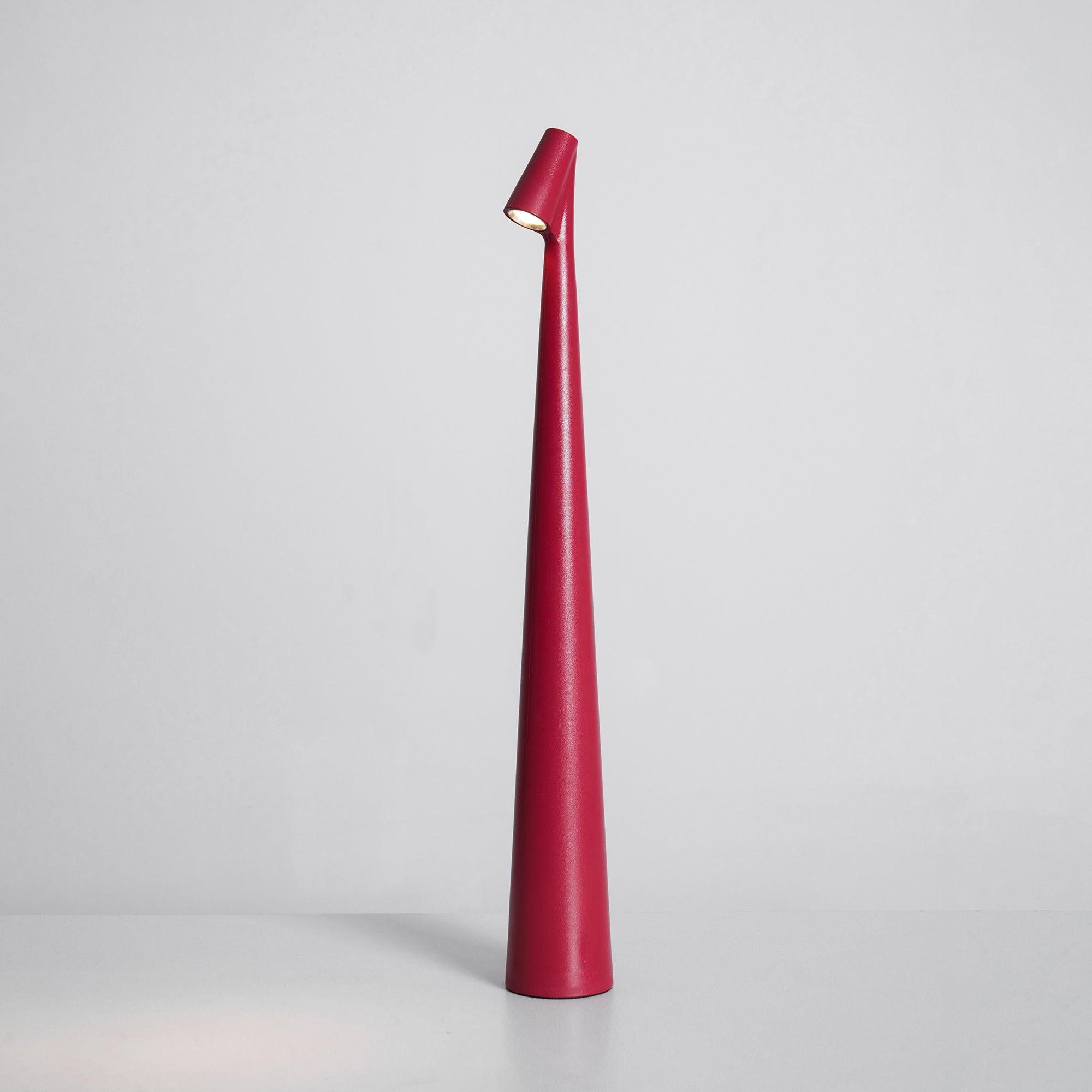Lampe de table fine Seion