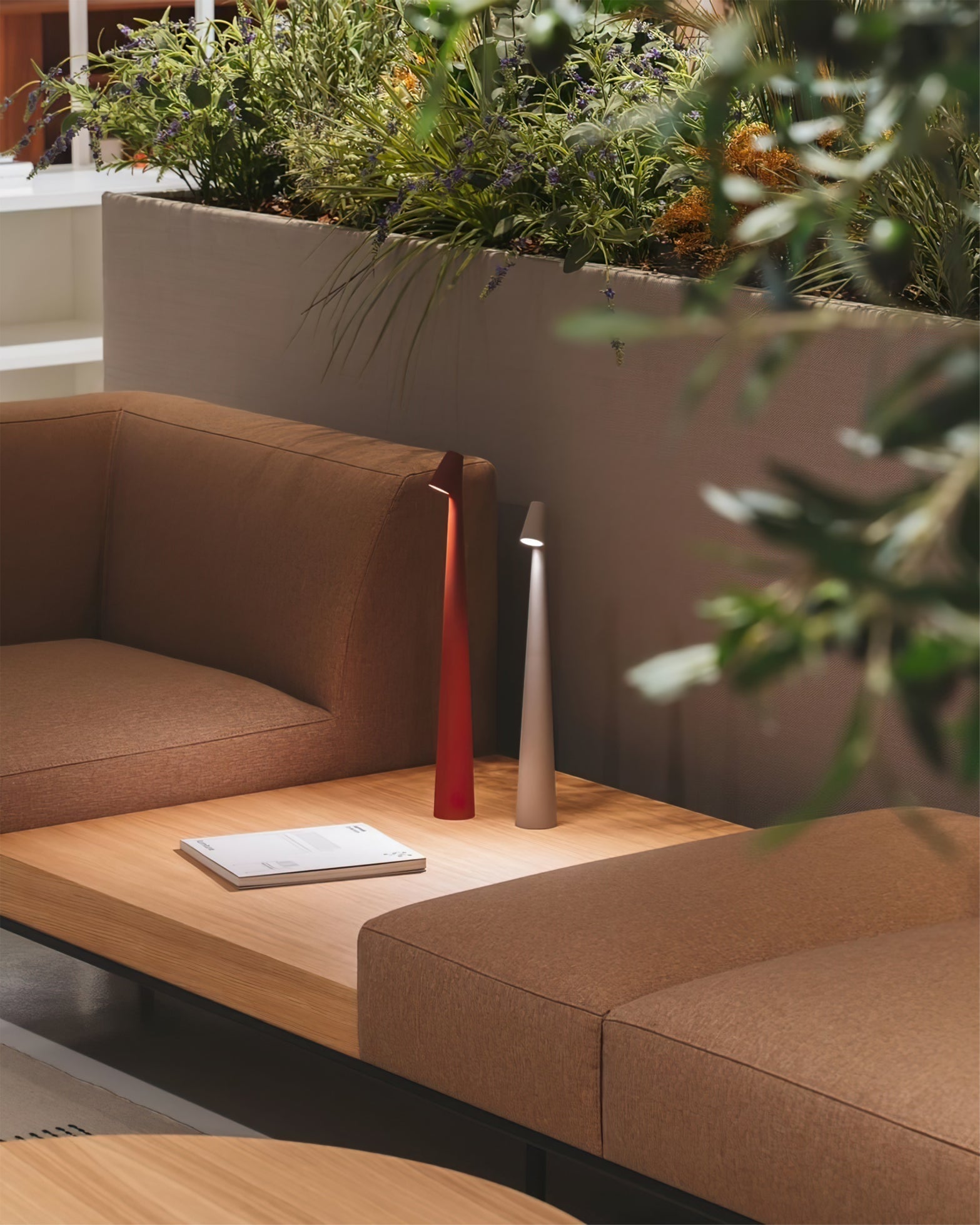 Lampe de table fine Seion