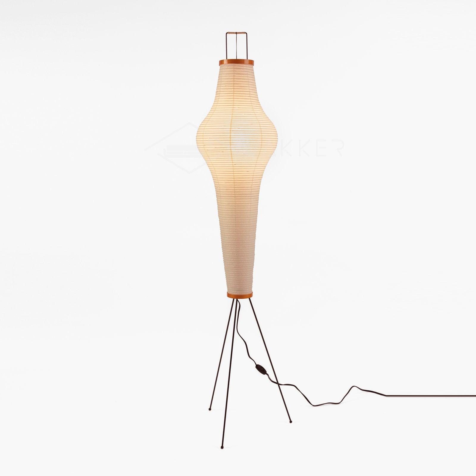 Lampadaire sculptural Taellella