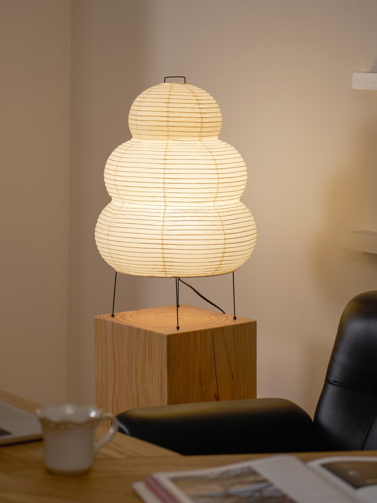 Lampe de table japonaise Pélvionalis