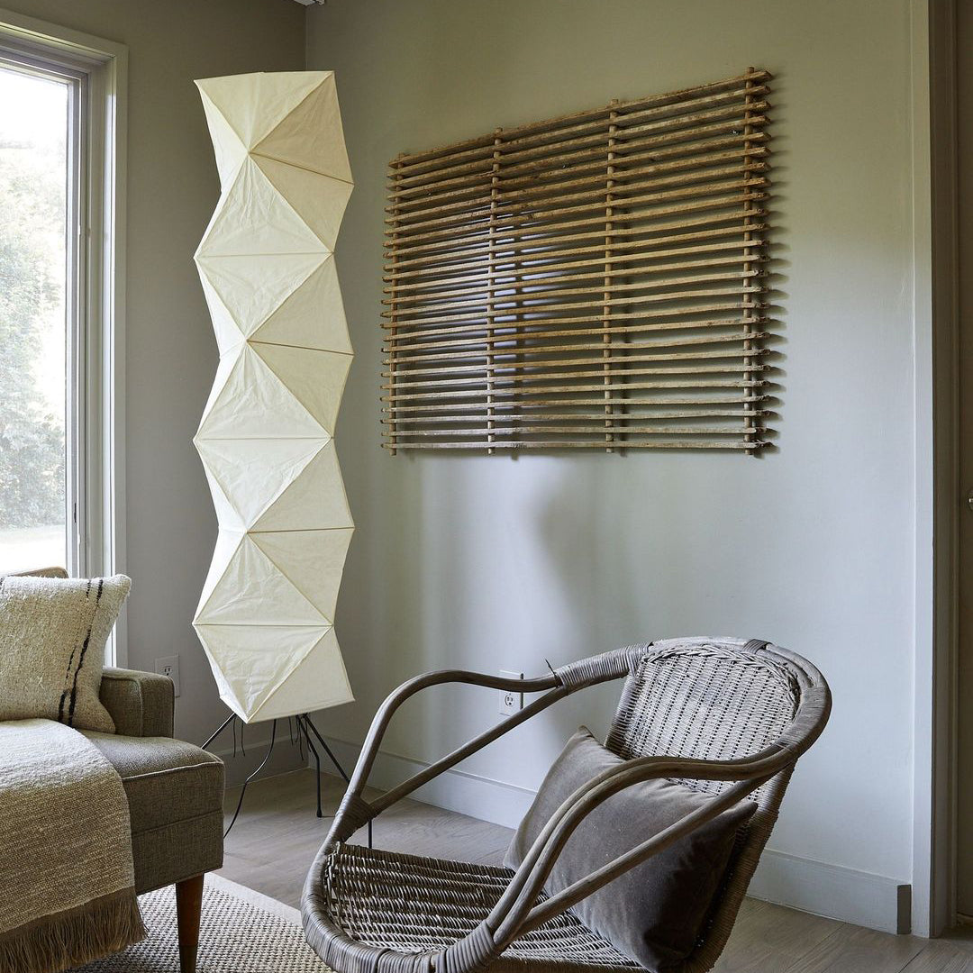 Lampadaire sculptural Taellella