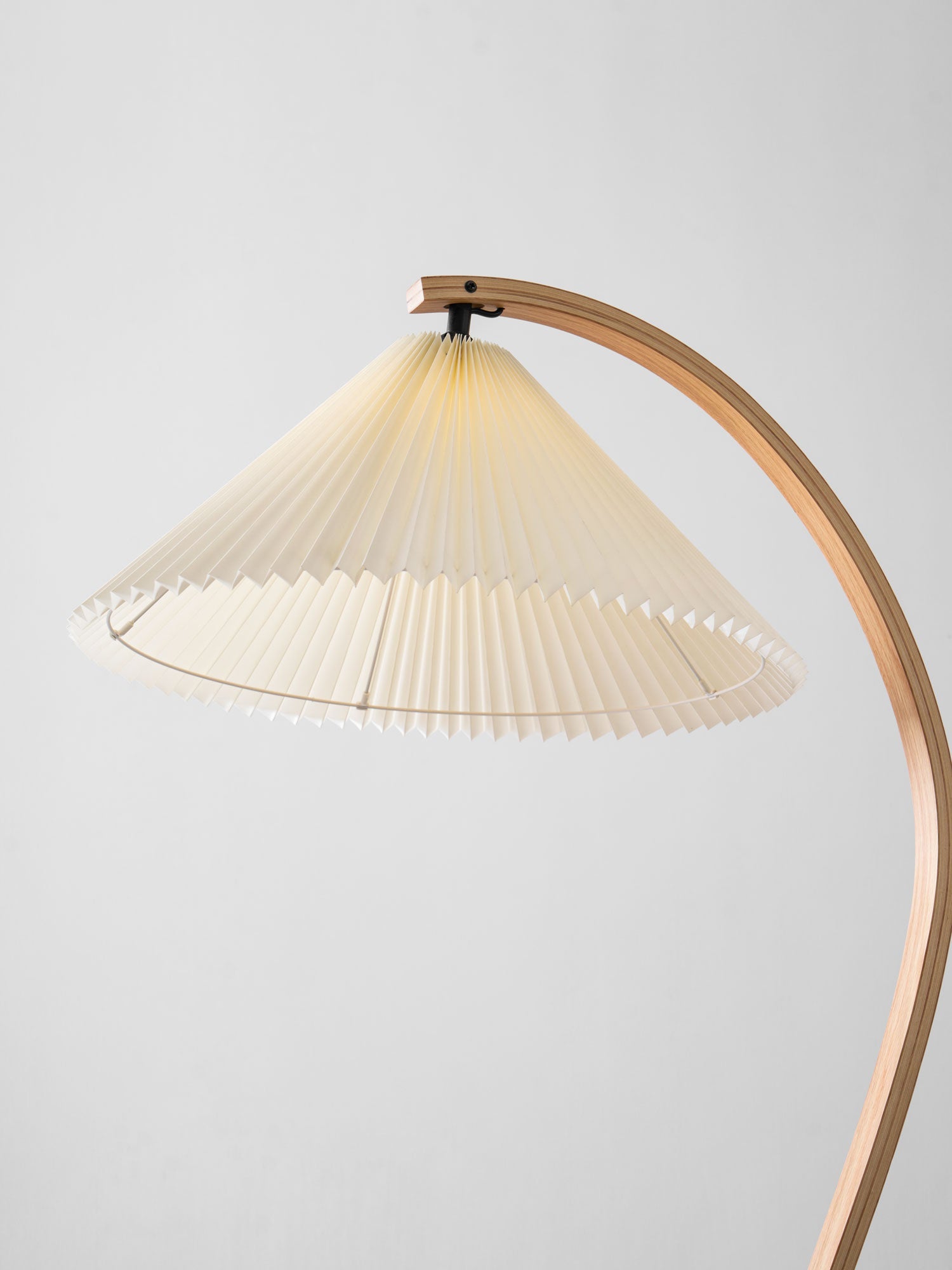 Lampadaire scandinave Roeléco