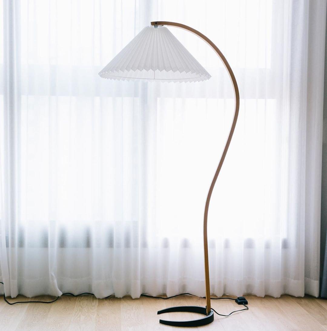 Lampadaire scandinave Roeléco