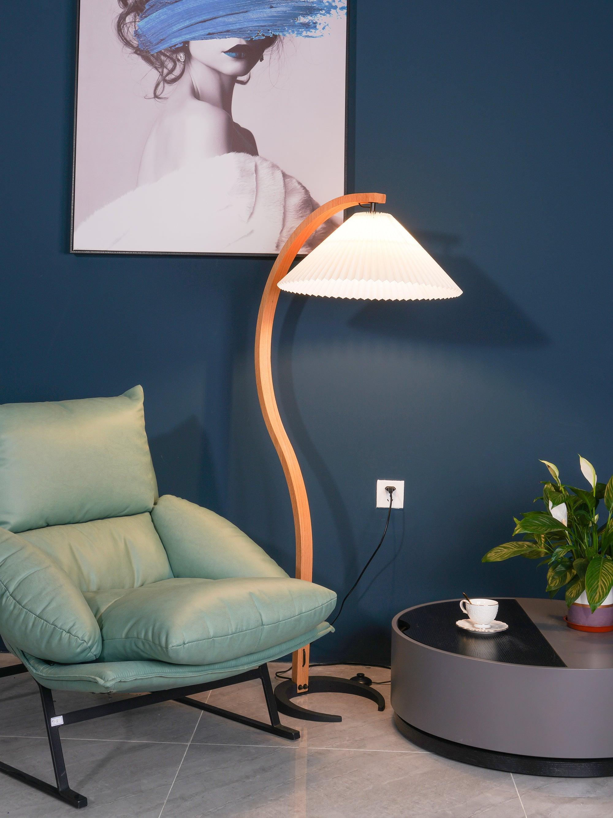 Lampadaire scandinave Roeléco