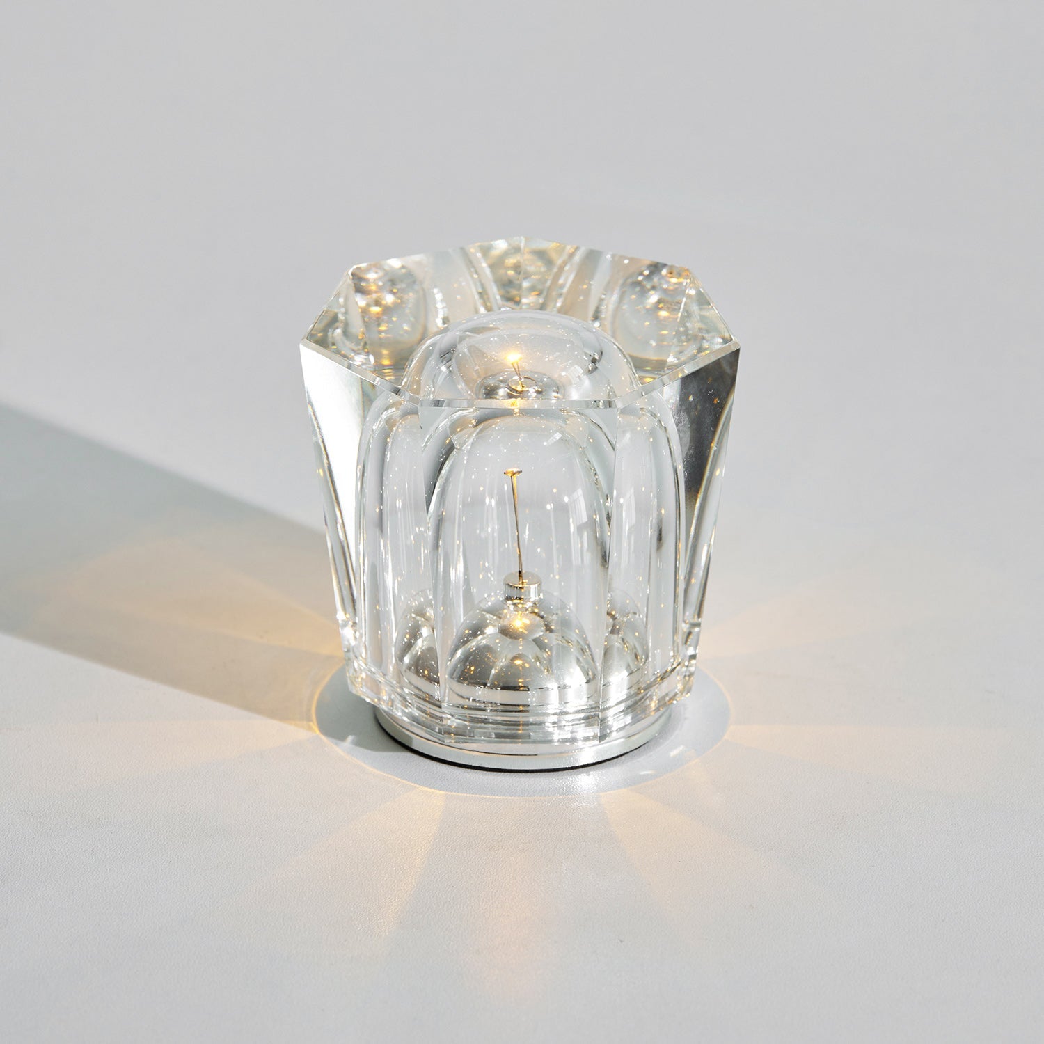 Lampe de table diamant Célcieléa