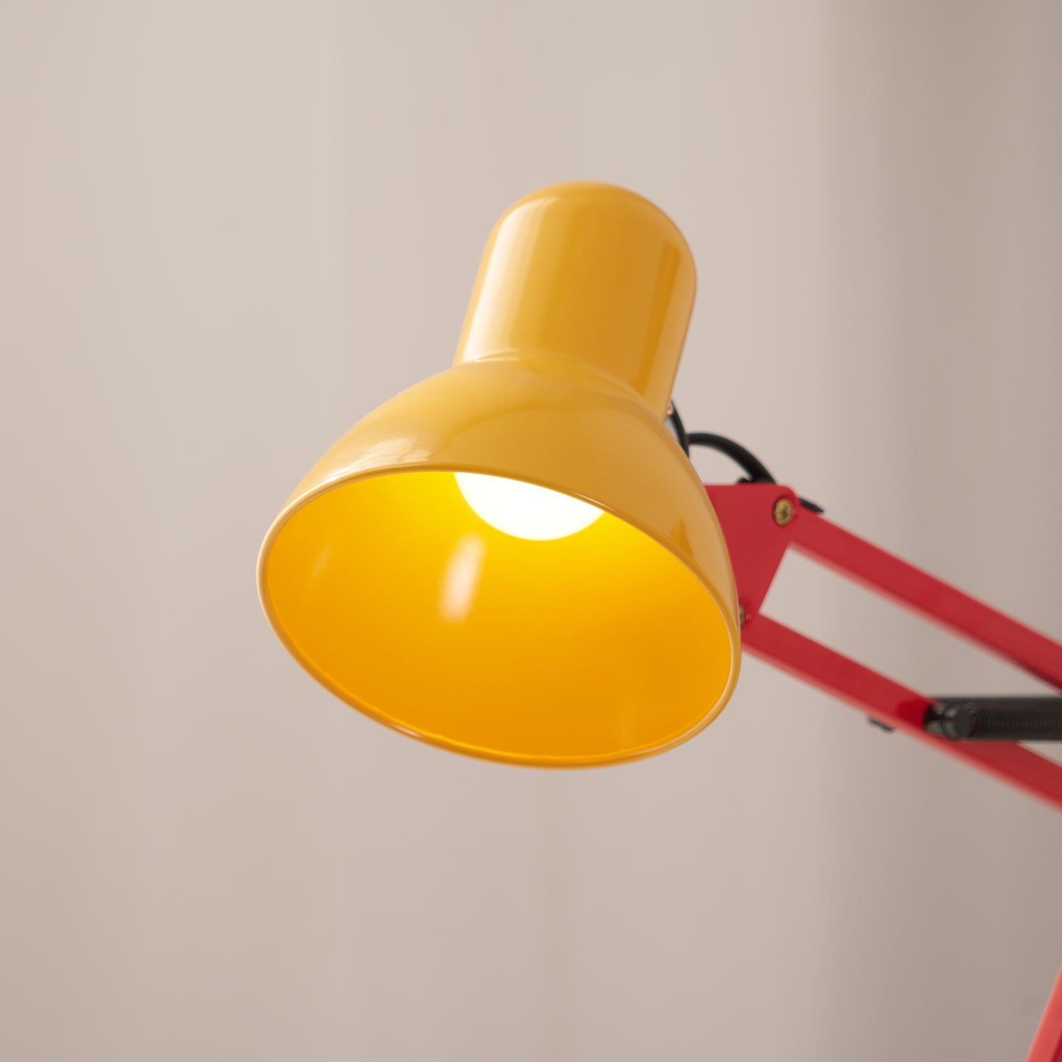 Lampe de table Memphis Peoréaire