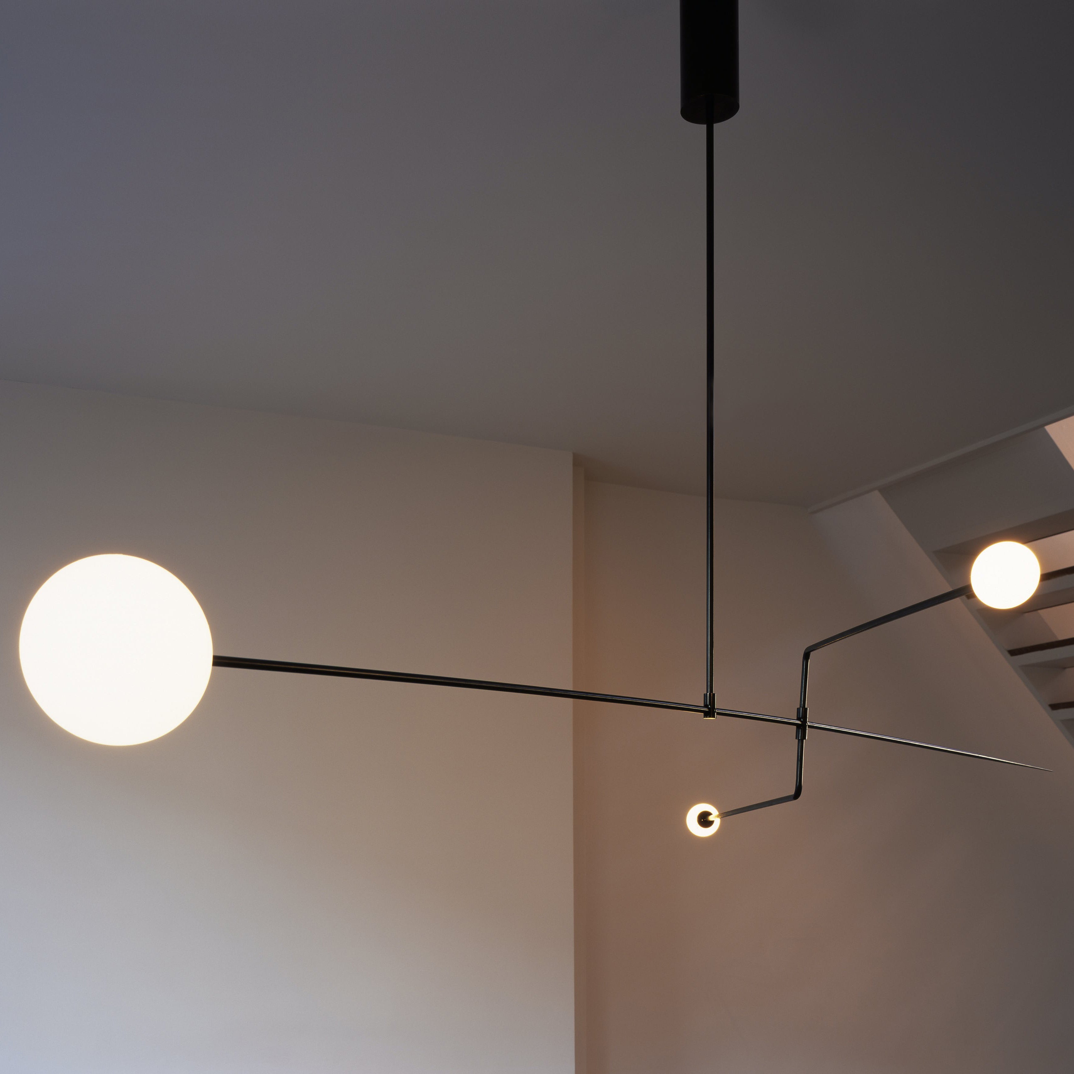 Lustre minimaliste Sezoveux