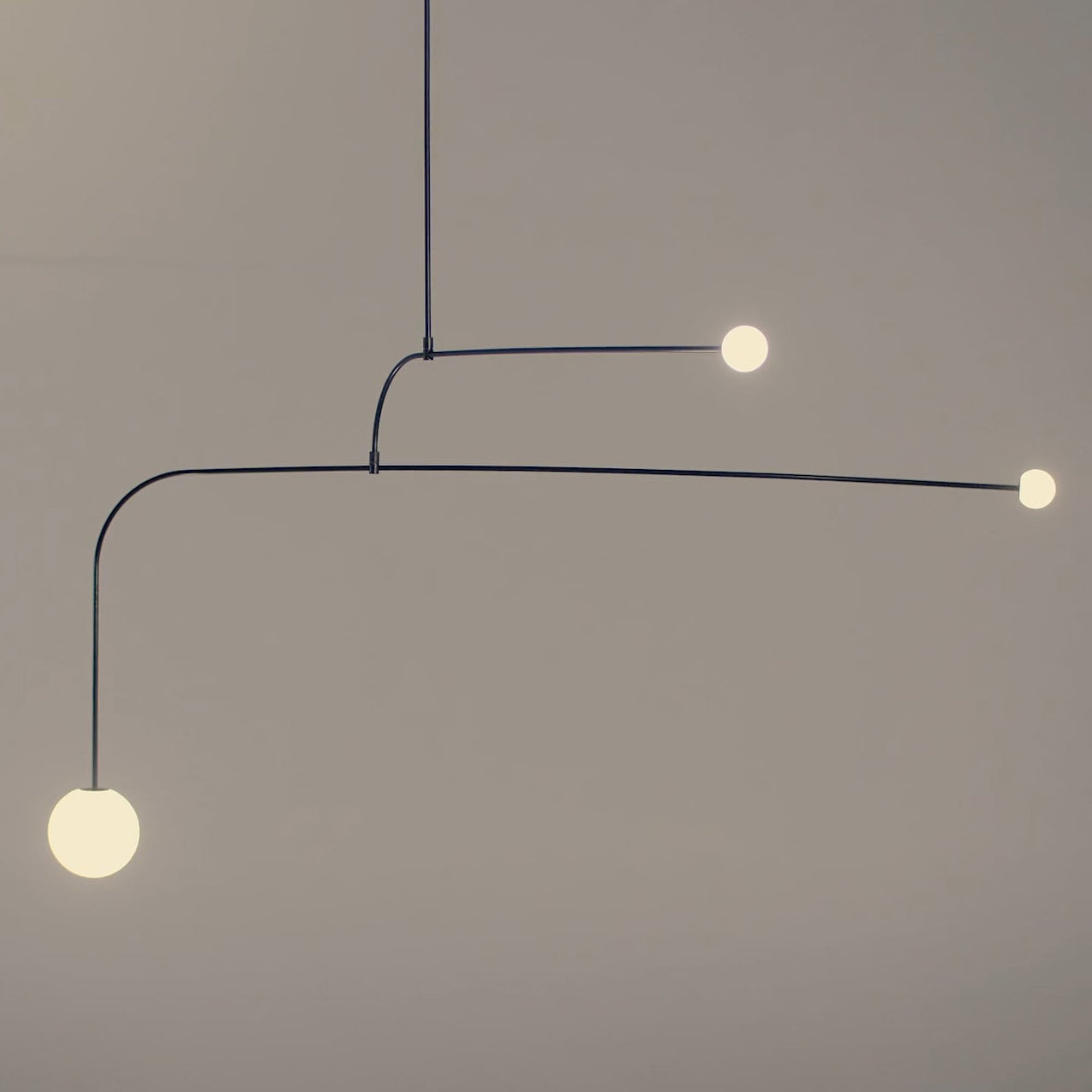 Lustre minimaliste Sezoveux