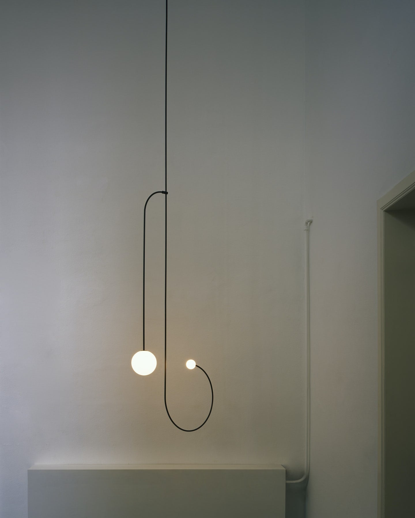 Lustre minimaliste Sezoveux