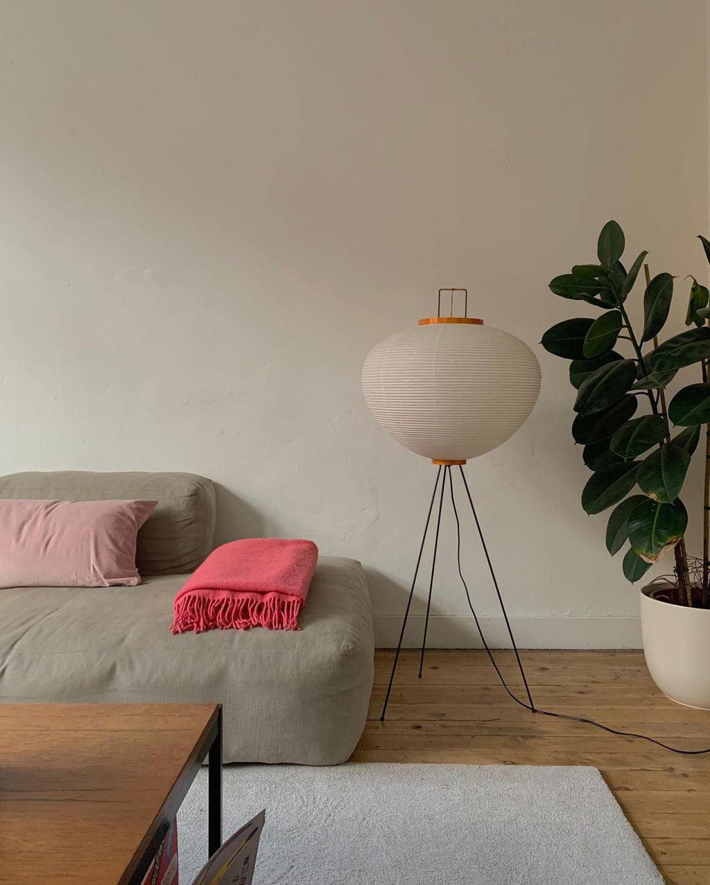 Lampadaire sculptural Taellella