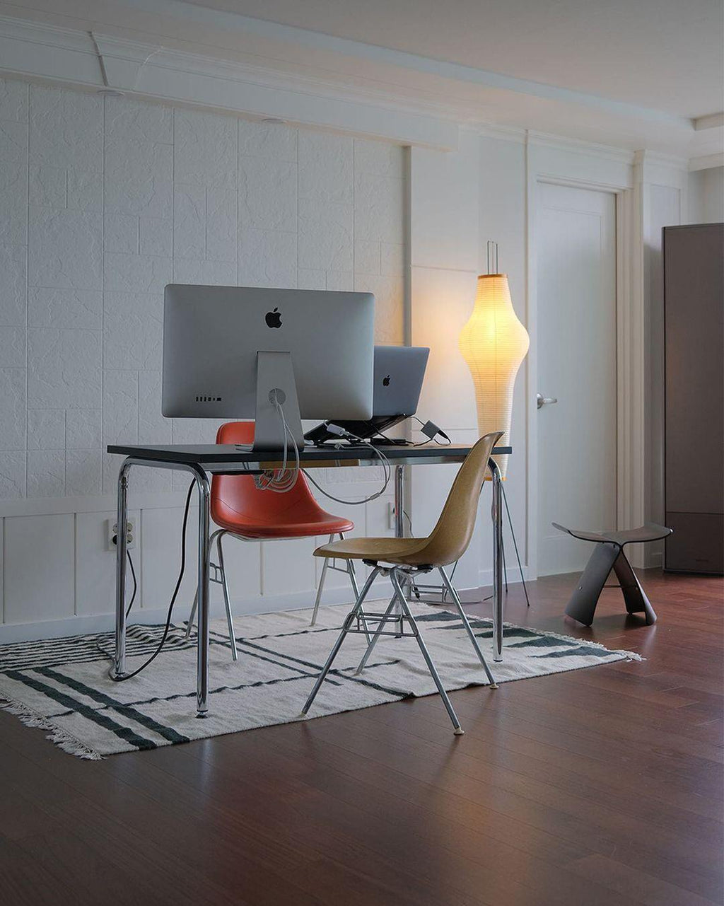 Lampadaire sculptural Taellella
