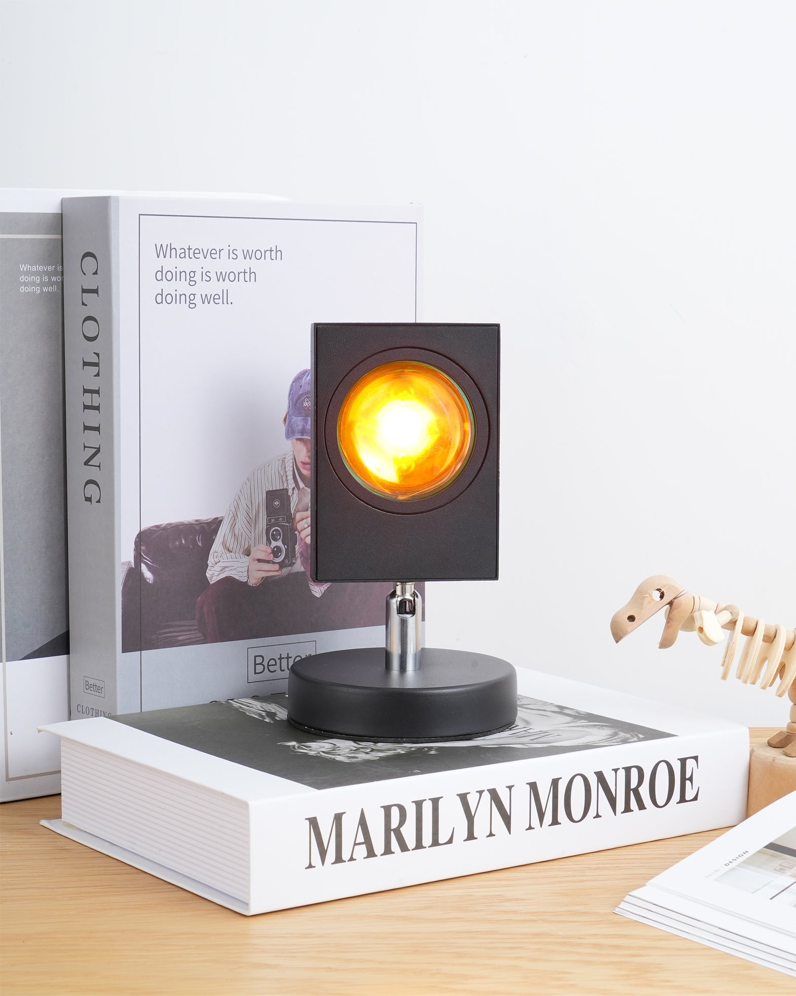 Lampe de table compacte Caanaris