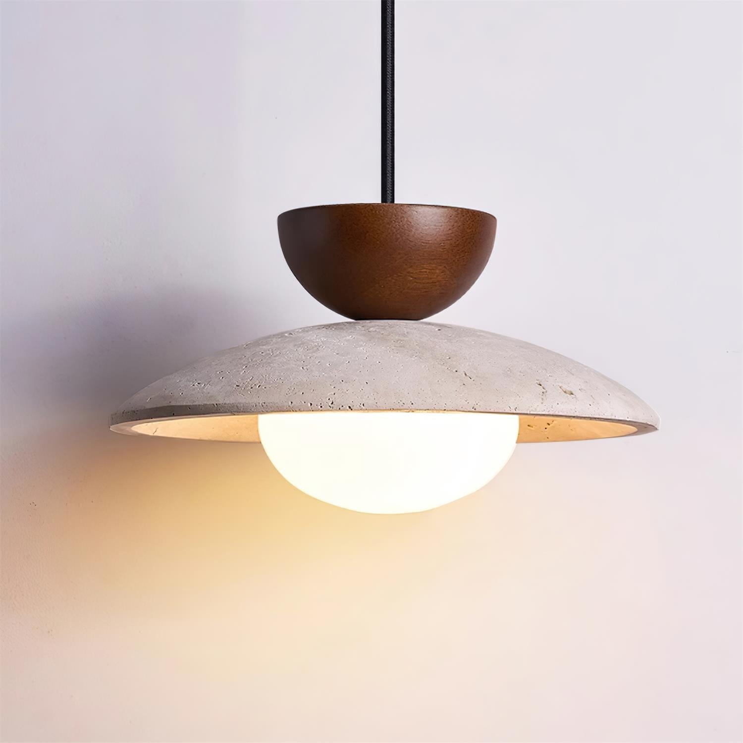 Suspension minimaliste Ilvelelle
