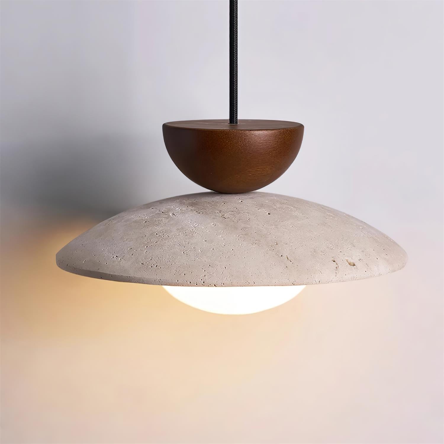 Suspension minimaliste Ilvelelle