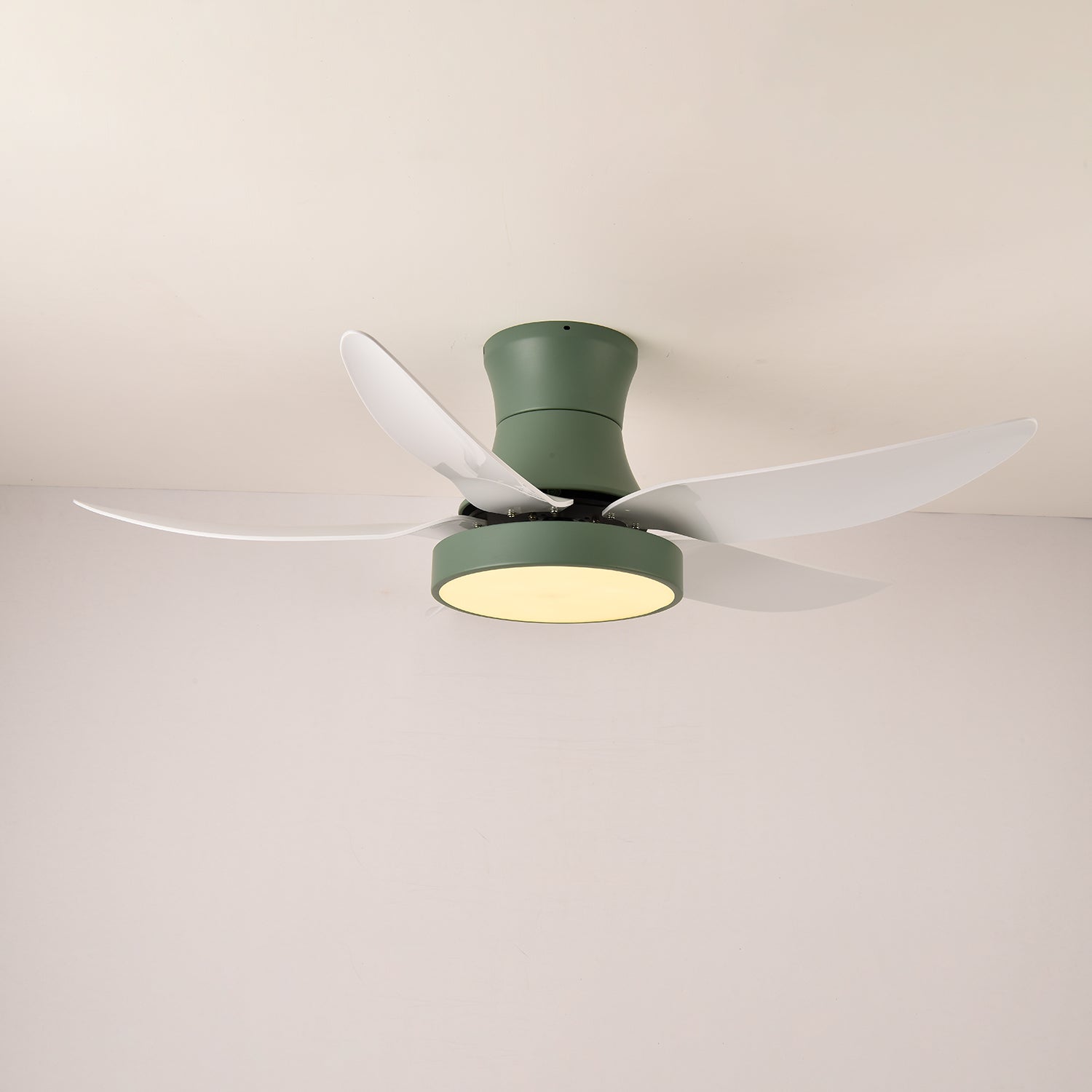 Plafonnier ventilateur moderne Veerira
